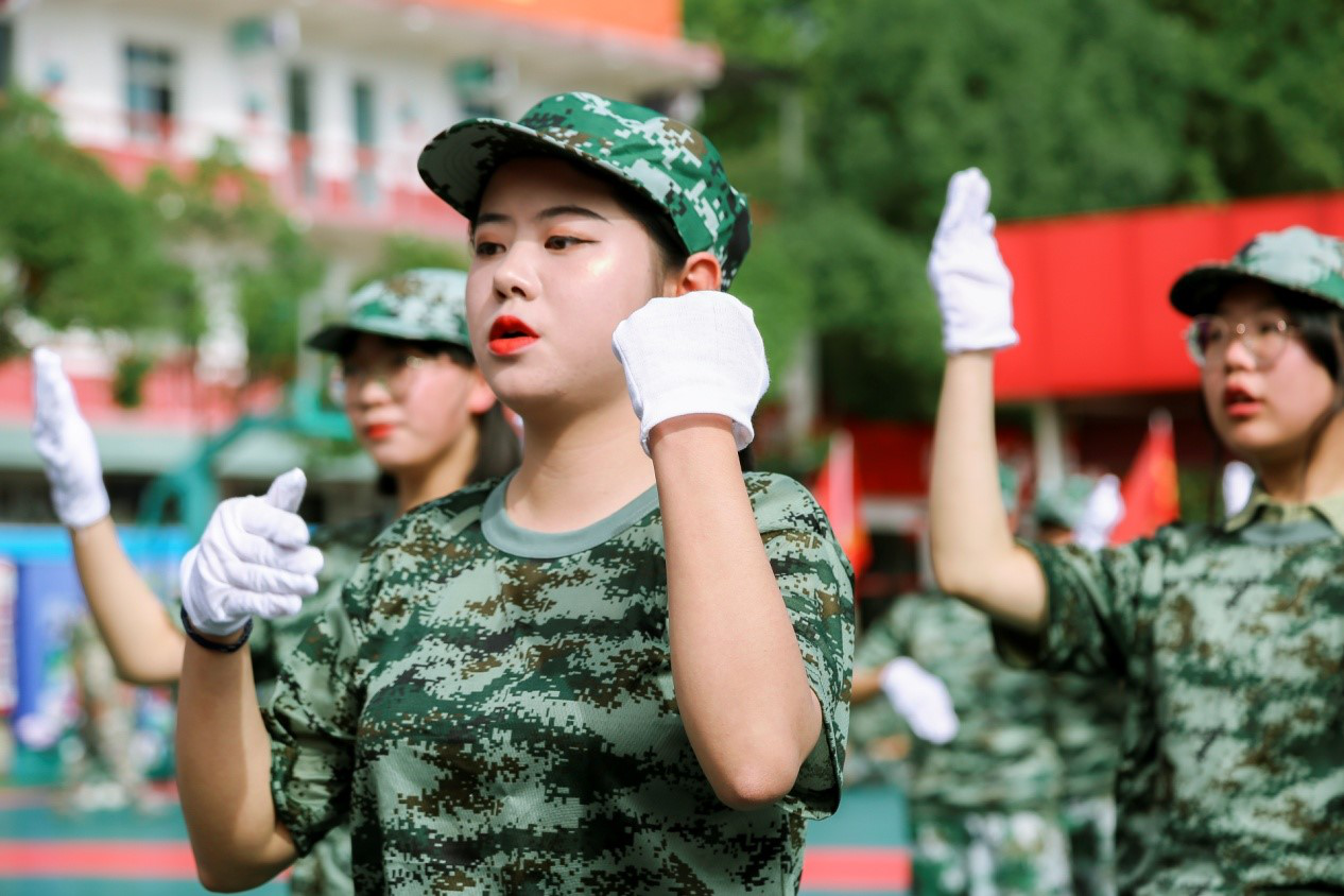 肩負(fù)職教強(qiáng)國重任，新華電腦學(xué)校升級“五項能力”培養(yǎng)互聯(lián)網(wǎng)高技能人才！