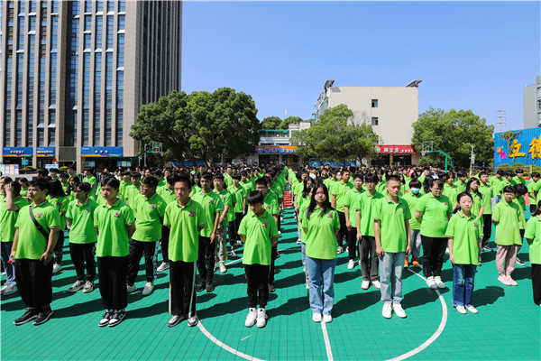 新生力量 向上成長(zhǎng)|南京新華2022年秋季新生職業(yè)素質(zhì)拓展訓(xùn)練正式開(kāi)營(yíng)！